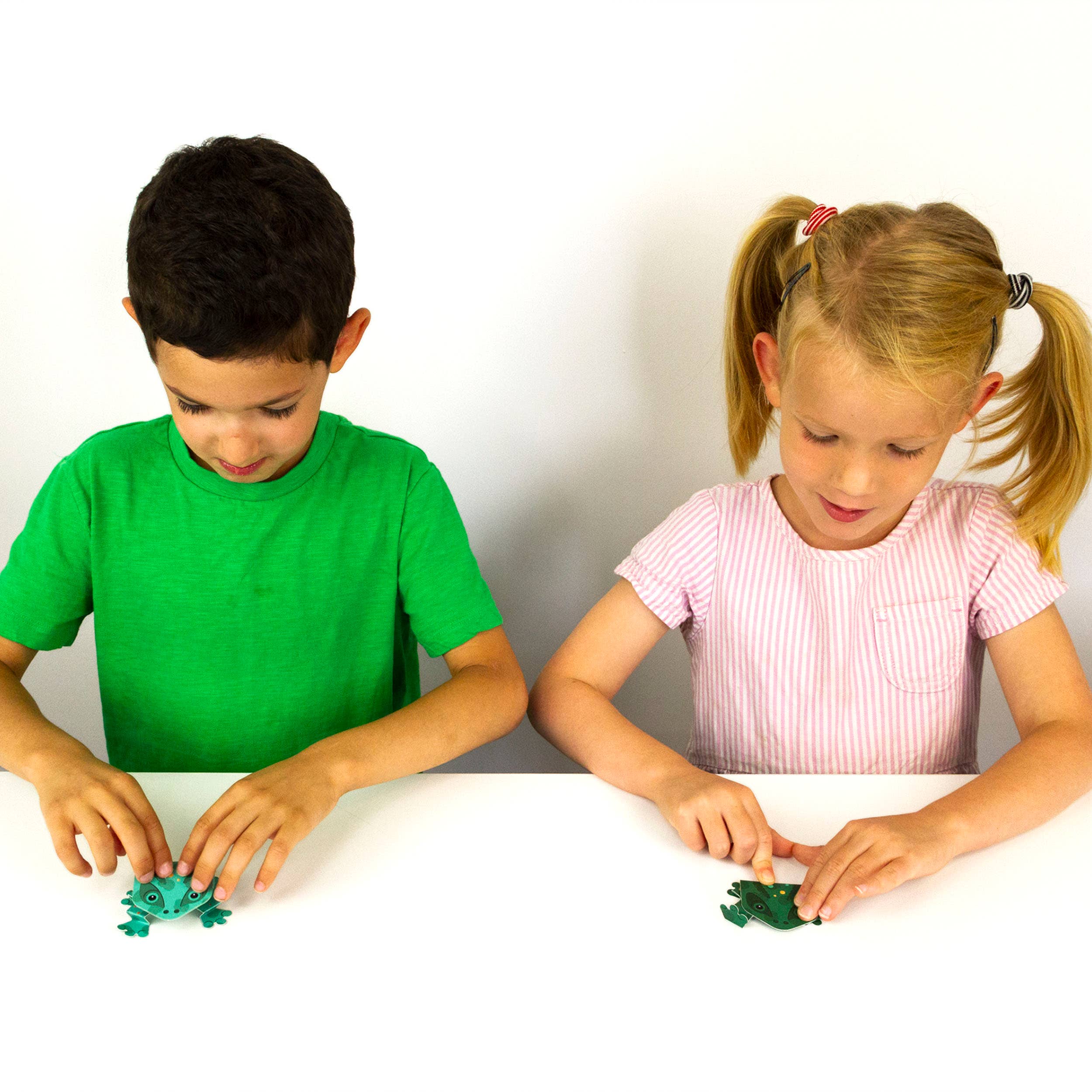 Kids Paper craft build your own jumping frogs. Clockwork Soldier.