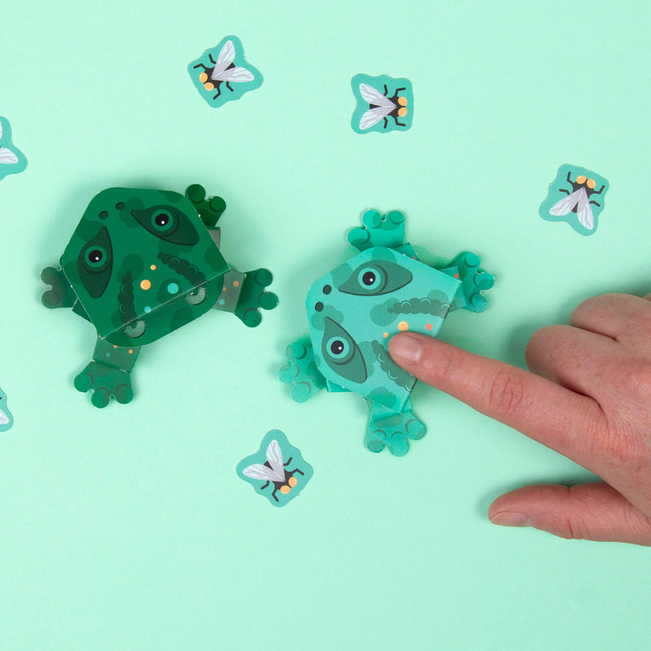 Kids Paper craft build your own jumping frogs. Clockwork Soldier.