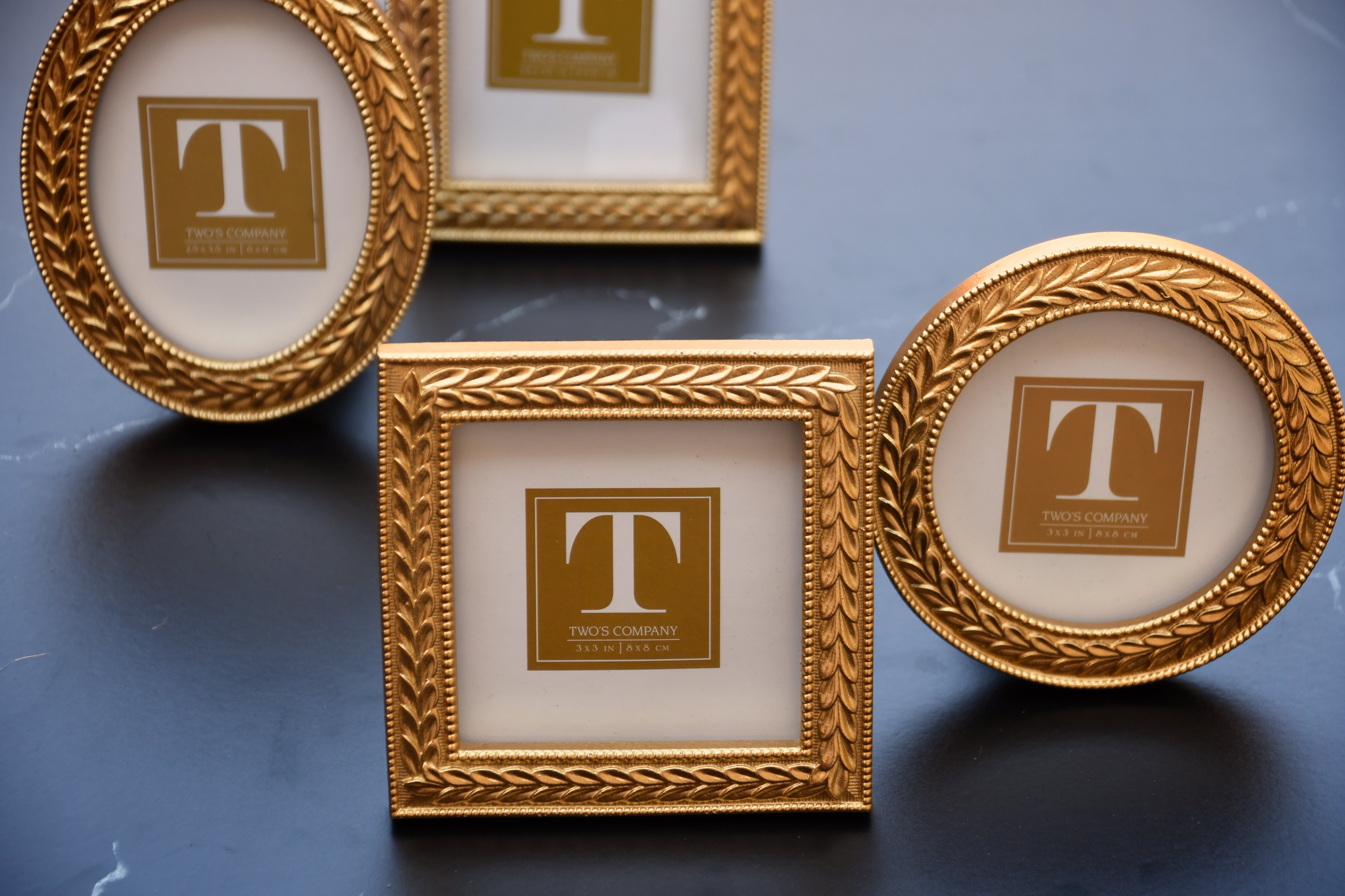 Set of 4 Laurel Wreath photo frames. Small.