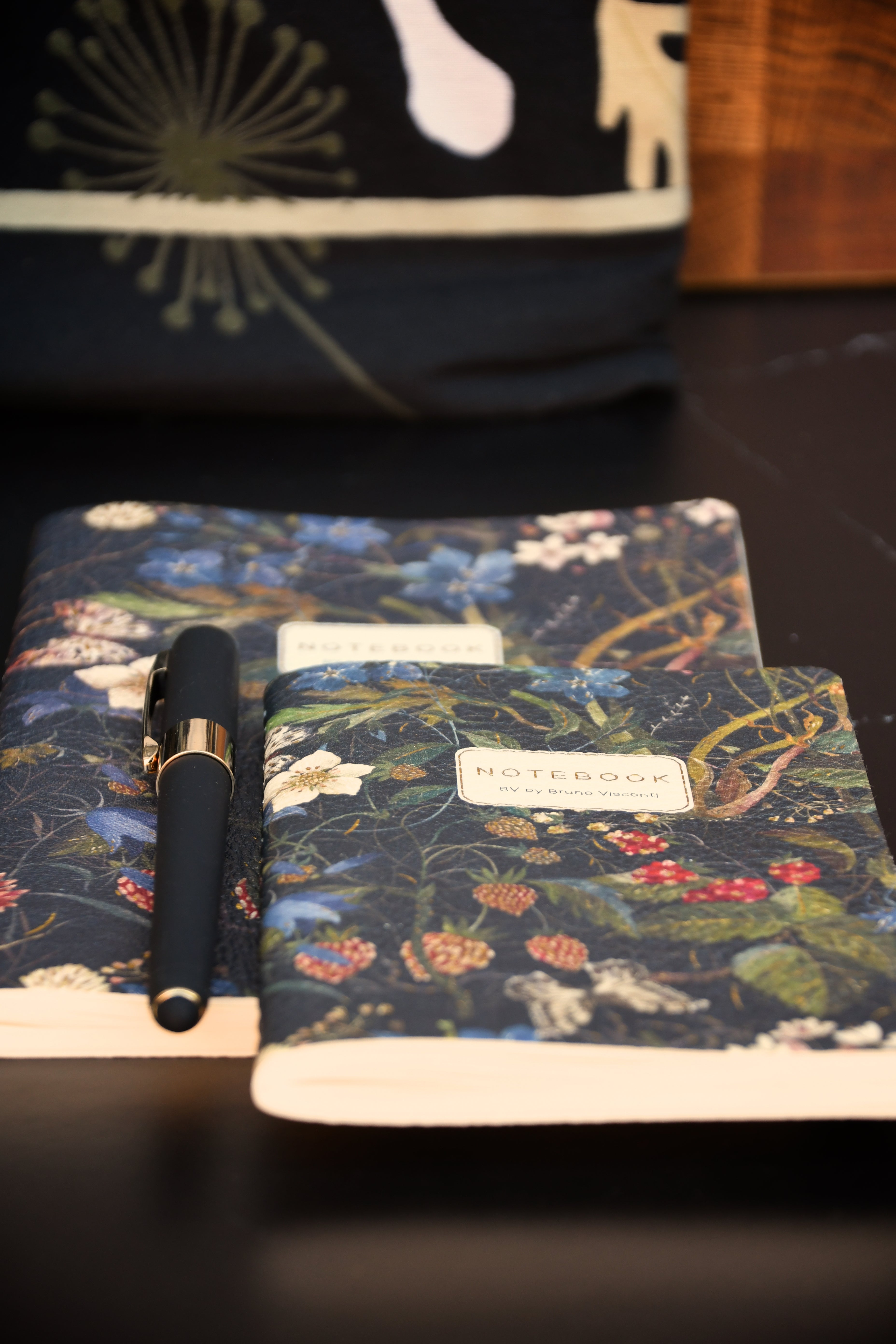 Black floral notepads A5 and A6 set. Acid free paper.