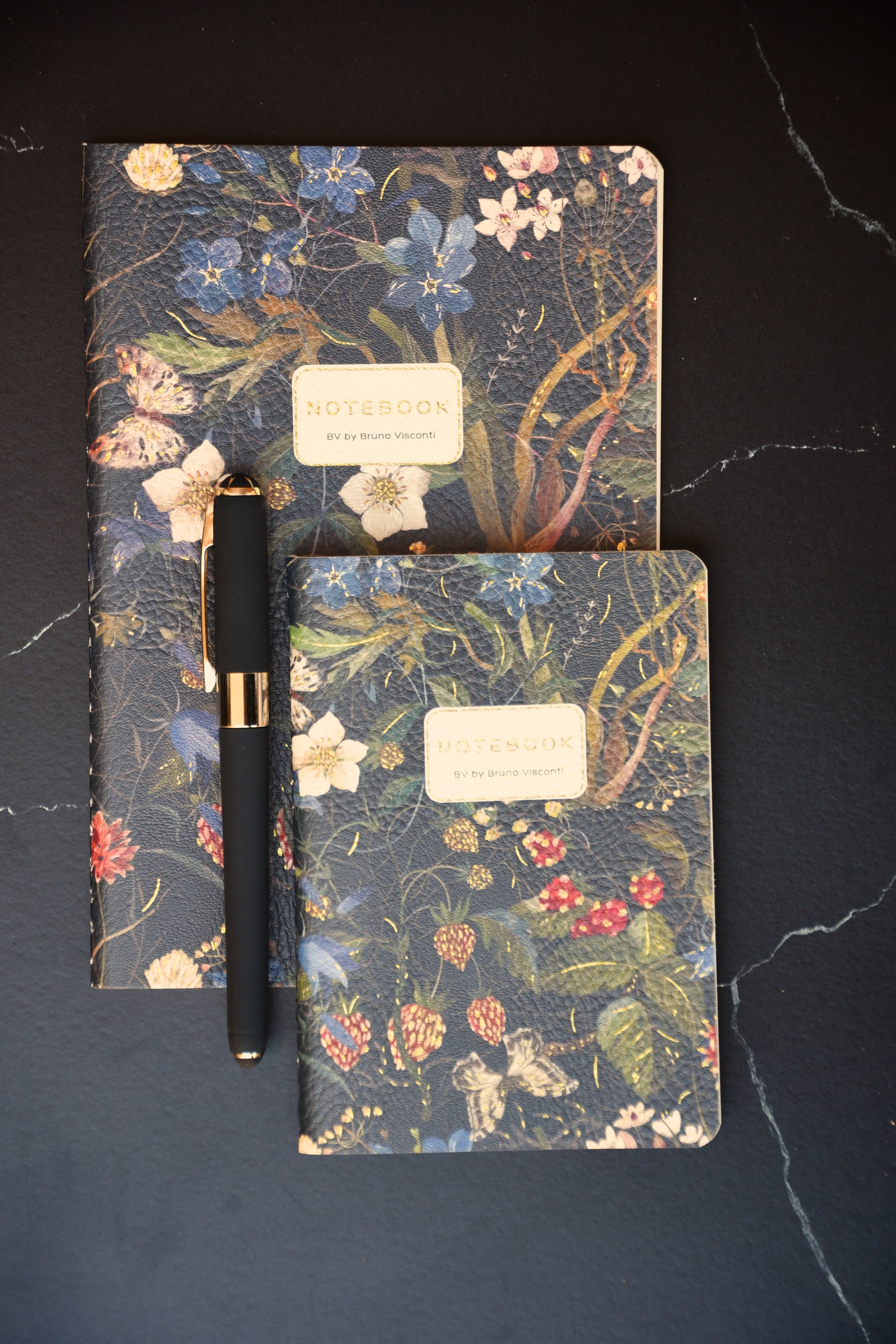 Black floral notepads A5 and A6 set. Acid free paper.